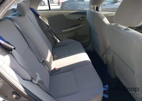 2010 Toyota Corolla Le z USA, uszkodzony, nr VIN JTDBU4EE4AJ072758